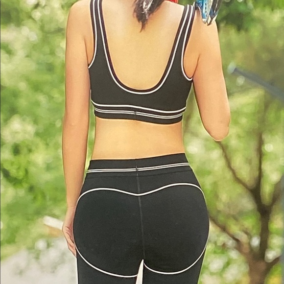 ALO Yoga Black Leggings with White Trim - Picture 3 of 3